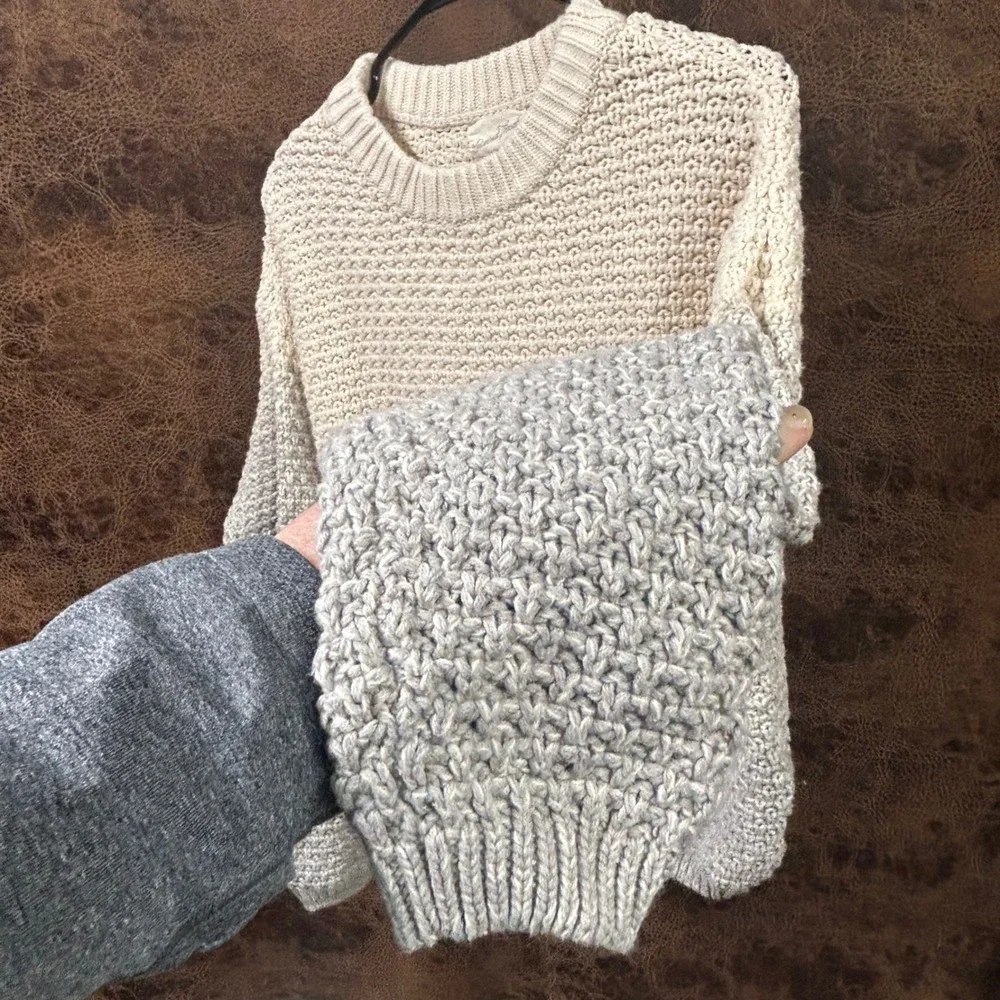 Universal Thread Medium Ombre Cream unisex Sweater Long‎ Sleeve Crocheted